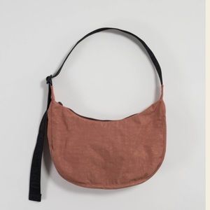 Baggy medium nylon crescent bag rhubarb